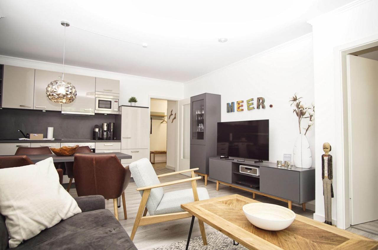 Terrasse, Gratis Nutzung Vom Ahoi Erlebnisbad Und Sauna In Sellin - Meeresblick 77 *